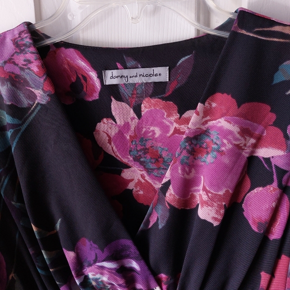 Danny and Nicole - 3/4 Puff Sleeves Ruched Floral Woven Midi Dress - Picture 2 of 7